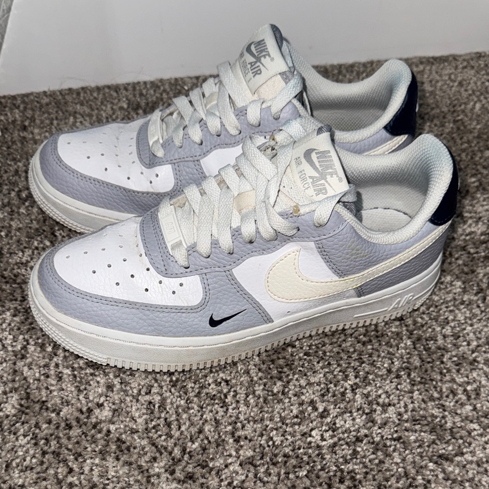 Nike White and Gray Air Sneakers - Picture 3 of 5